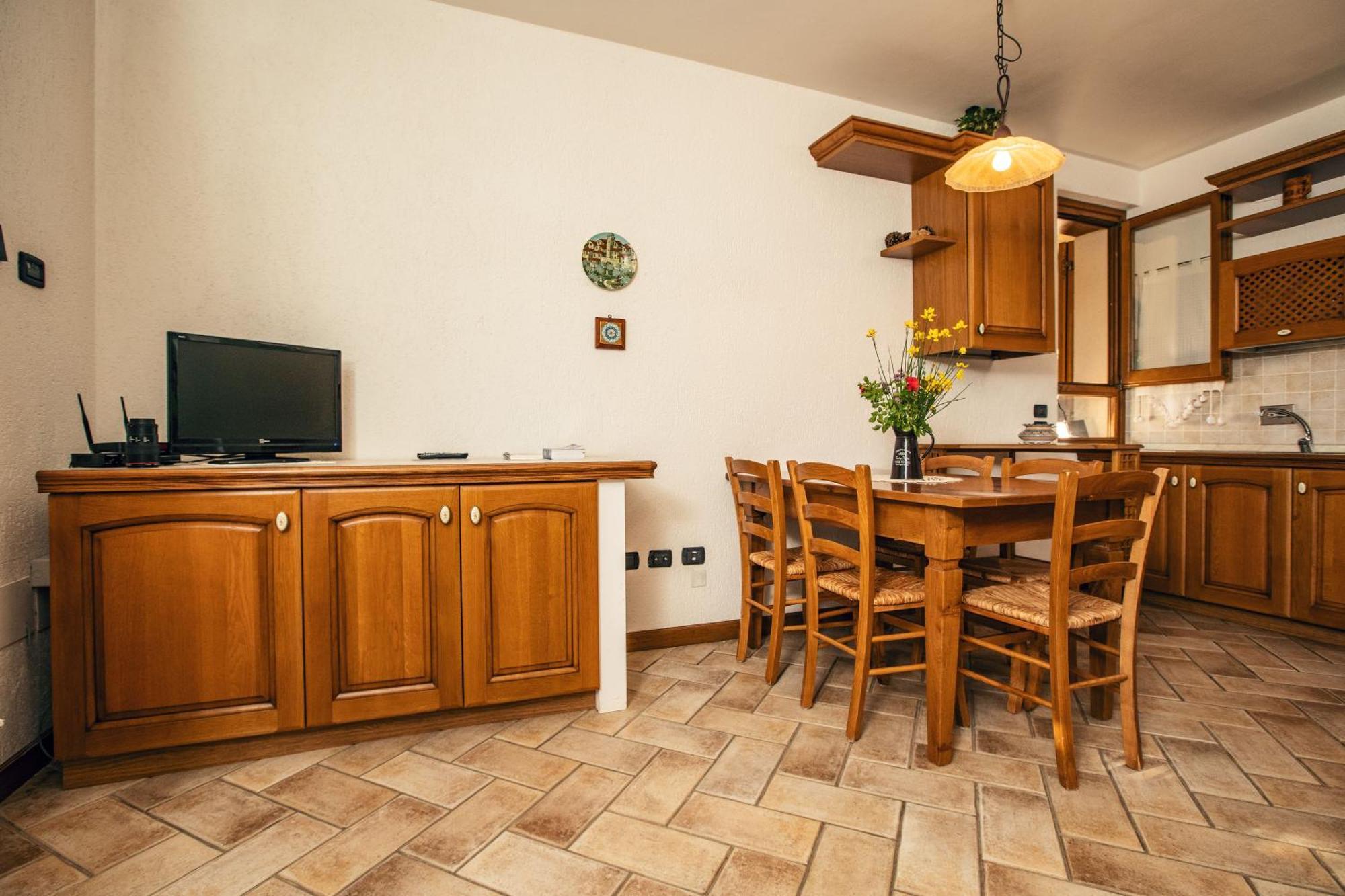 Cerqua Rosara Residence Valtopina Quarto foto